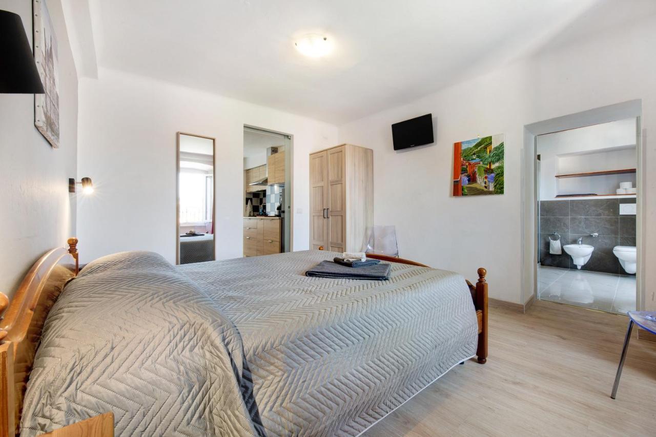 Taronico Apartments Duck 벨라지오 외부 사진